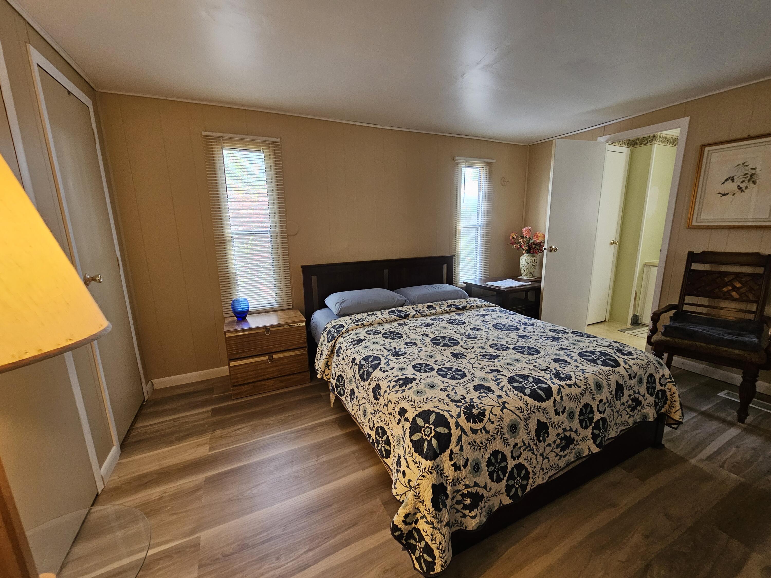 917 Plantation Road Key Largo, FL 33037 - Photo 16 of 31 Primary Bedroom ensuite