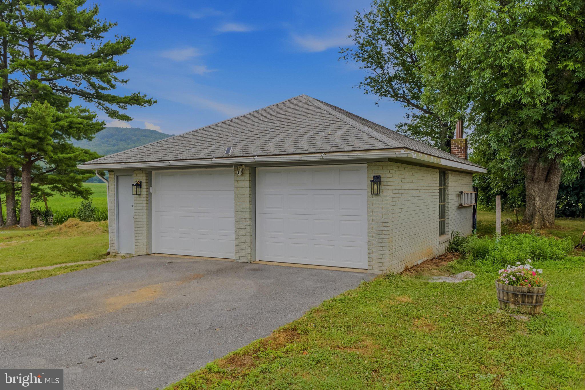 12504 National Pike Clear Spring, MD 21722 - Photo 50 of 68 Detached Garage