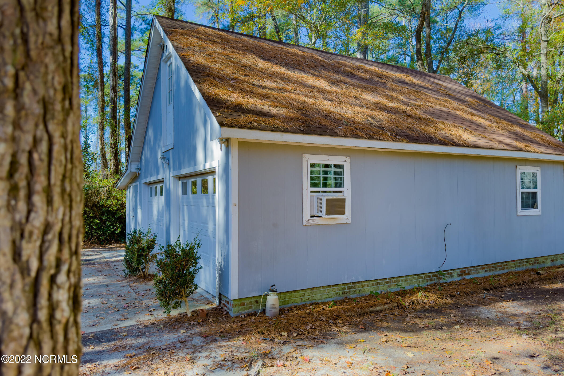 111 Stevenson Road New Bern, NC 28562 - Photo 6 of 9 Garage