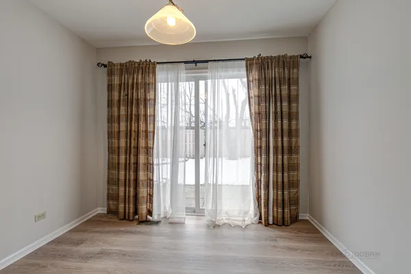 $2,400 | 1291 Orleans Drive, Mundelein, IL 60060