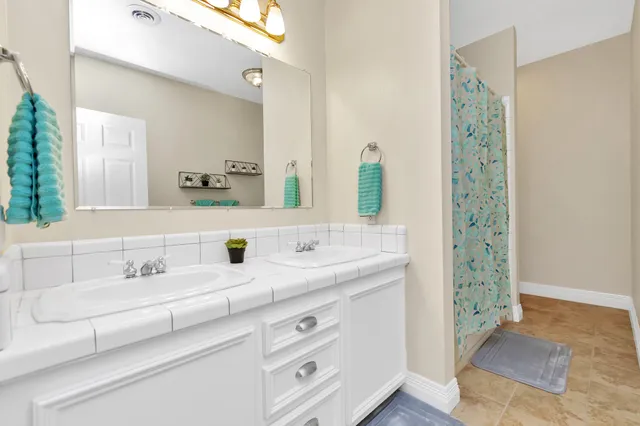 $9,500 | 1730 Lakeshore Drive, Kingwood, TX 77339