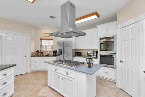 $10,500 | 1730 Lakeshore Drive, Kingwood, TX 77339