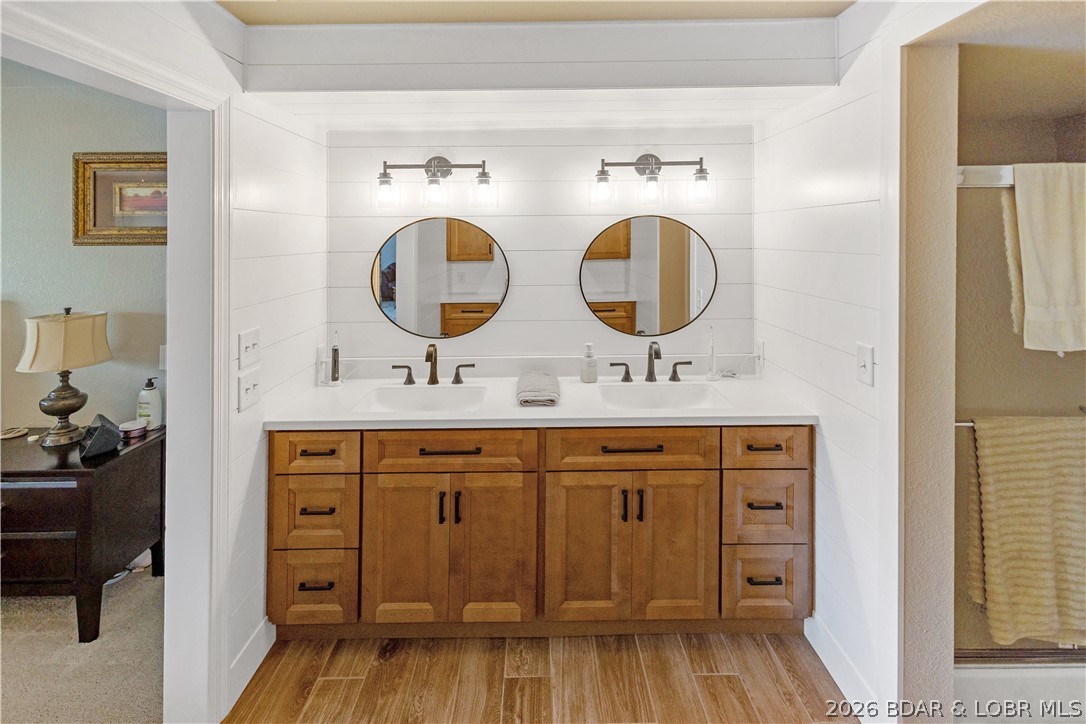 68 Lighthouse Road, Unit 121 Lake Ozark, MO 65049 - Photo 11 of 30 Master bathroom.