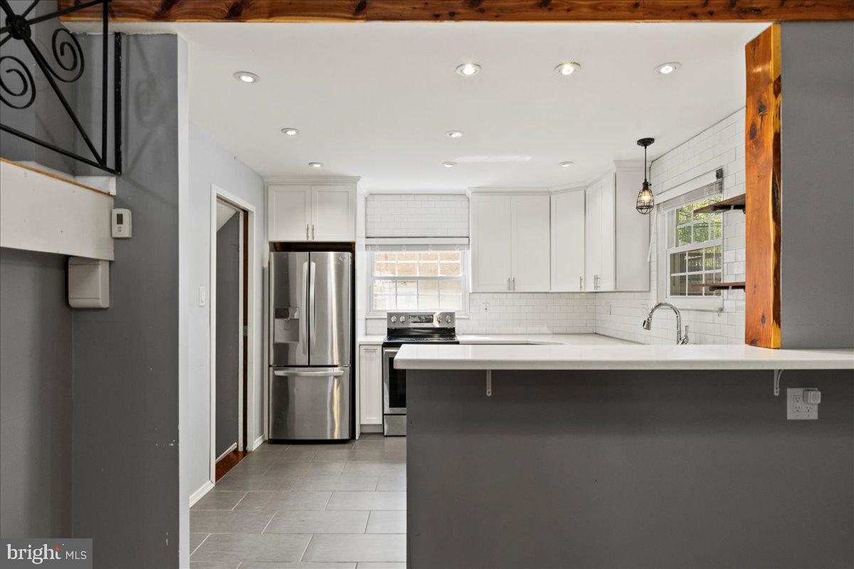 185 Windmill Road Willow Grove, PA 19090 - Photo 11 of 27