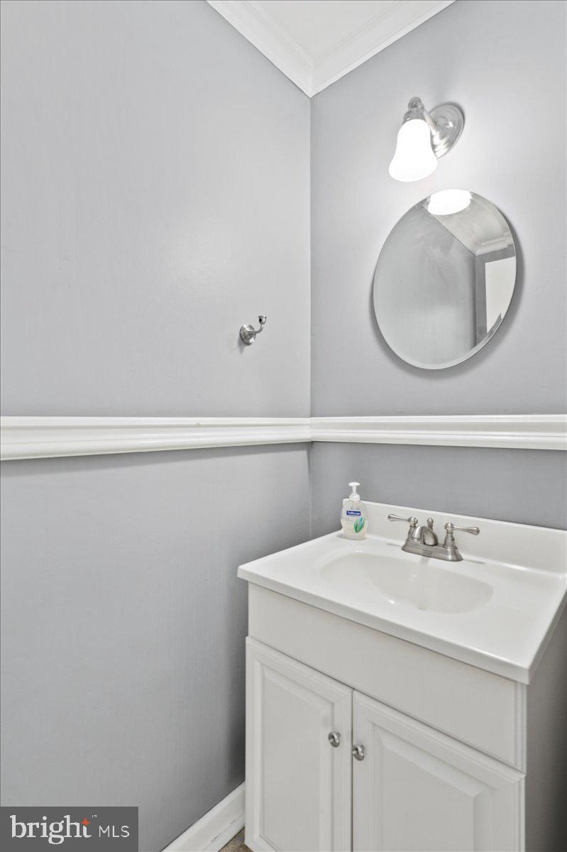 185 Windmill Road Willow Grove, PA 19090 - Photo 7 of 27 Powder Room