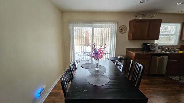 $2,650 | 220 Mulberry Lane, Elk Grove Village, IL 60007