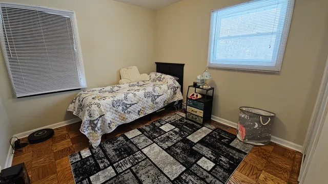 $2,650 | 220 Mulberry Lane, Elk Grove Village, IL 60007