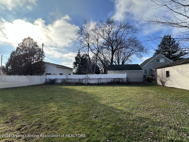 2195 North Aurelius Road Holt, MI 48842 - Photo 27 of 28 IMG_3963