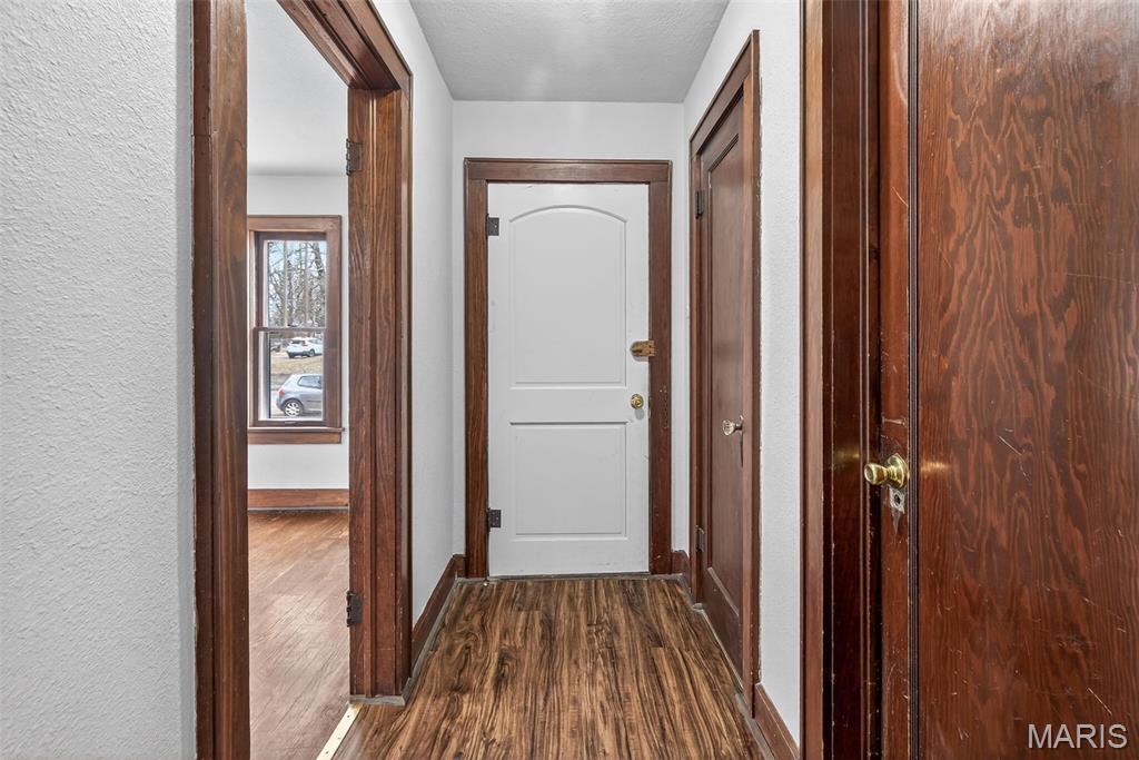 207 4th Street Farmington, MO 63640 - Photo 4 of 29