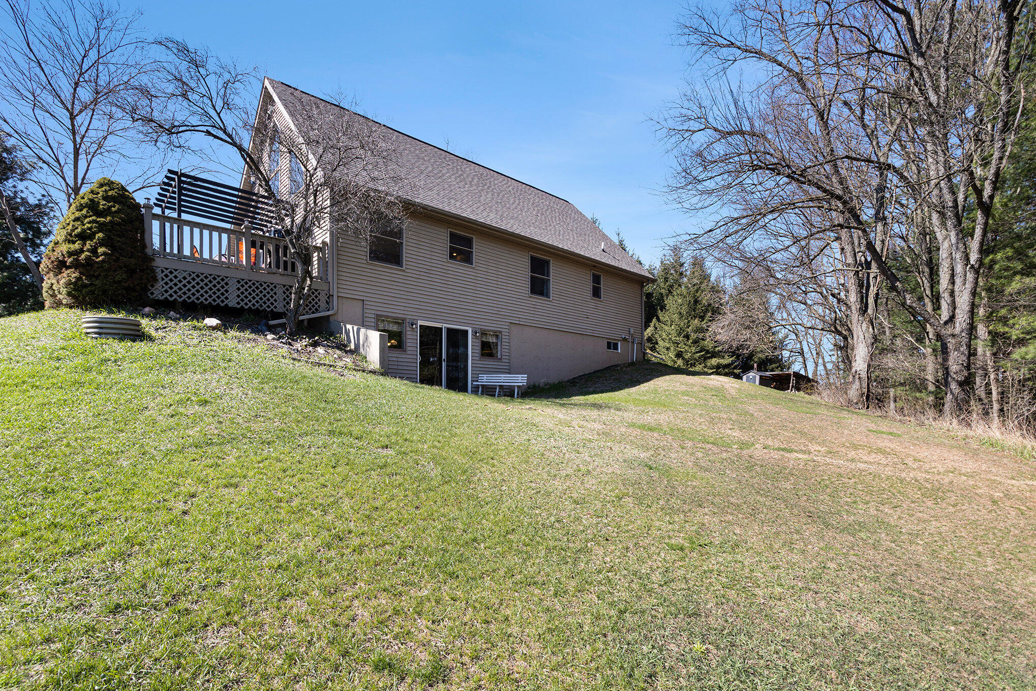 14329 Waubascon Road Bellevue, MI 49021 - Photo 35 of 46 037_14329_waubascon_rd_bellevue_mi_49021