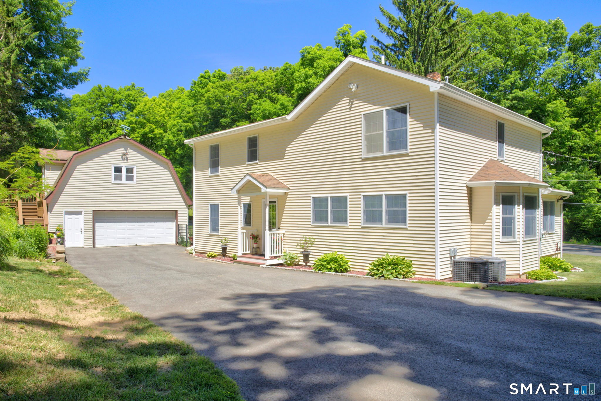 57 Edwards Road Bethany, CT 06524 - Photo 4 of 40