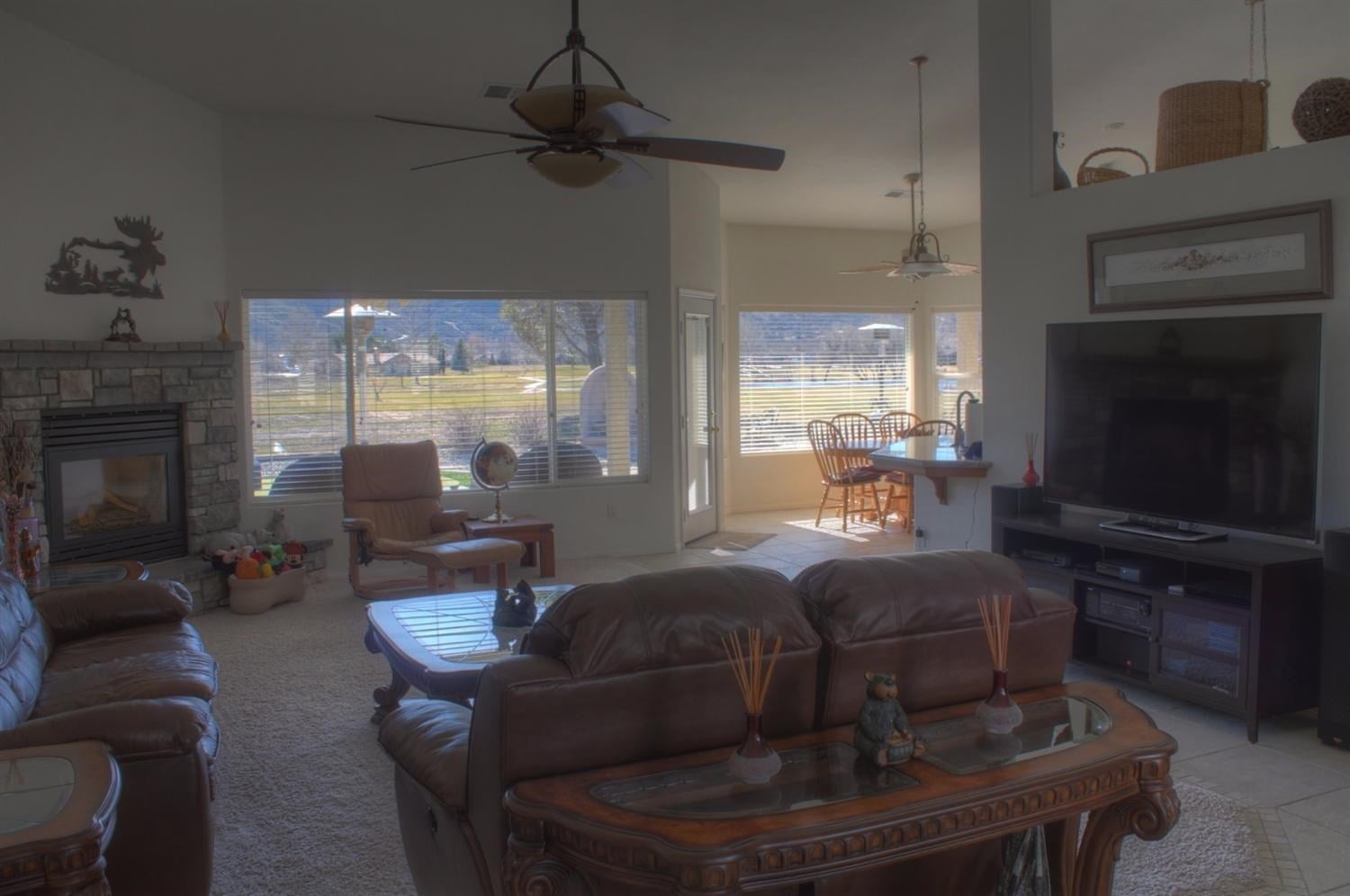 29454 Fawn Way Tehachapi, CA 93561 - Photo 4 of 23 Gallery Image 4