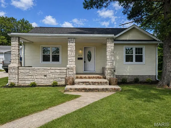 $107,000 | 819 Mildred Avenue, Cahokia, IL 62206