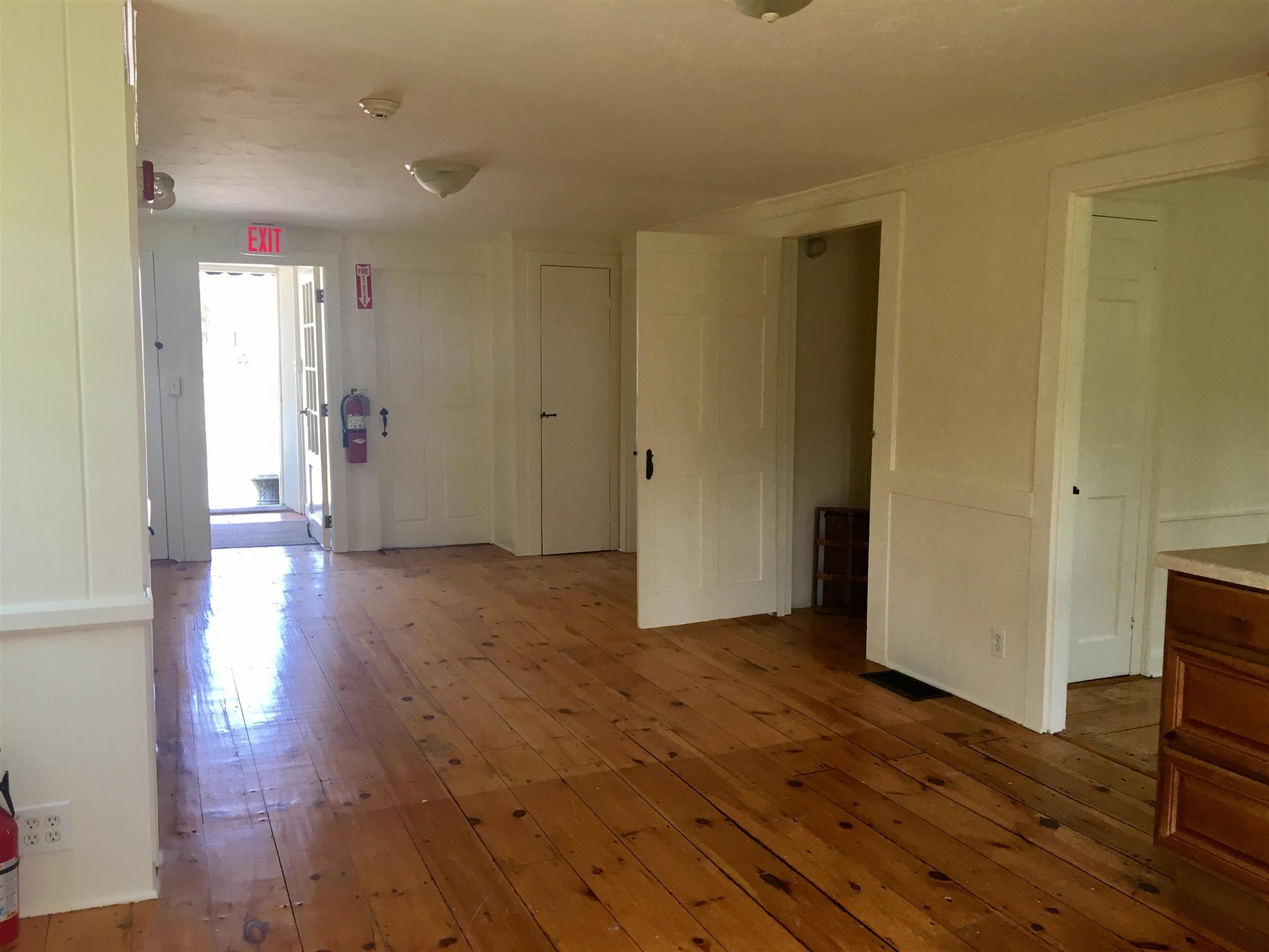 76 Lafayette Road Hampton Falls, NH 03844 - Photo 14 of 34