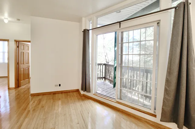 $2,325 | 1645 North Clybourn Avenue, Unit 2R, Chicago, IL 60614