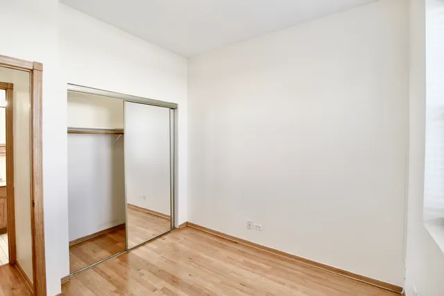 $2,325 | 1645 North Clybourn Avenue, Unit 2R, Chicago, IL 60614