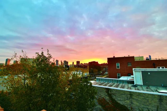 $2,325 | 1645 North Clybourn Avenue, Unit 2R, Chicago, IL 60614