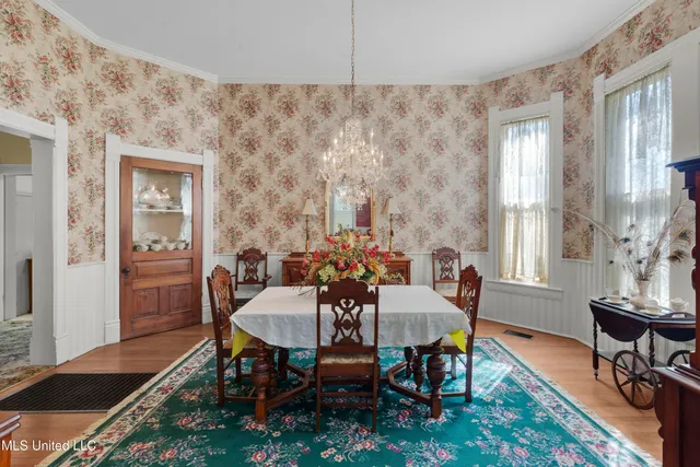 $229,500 | 140 East Semmes Street, Canton, MS 39046