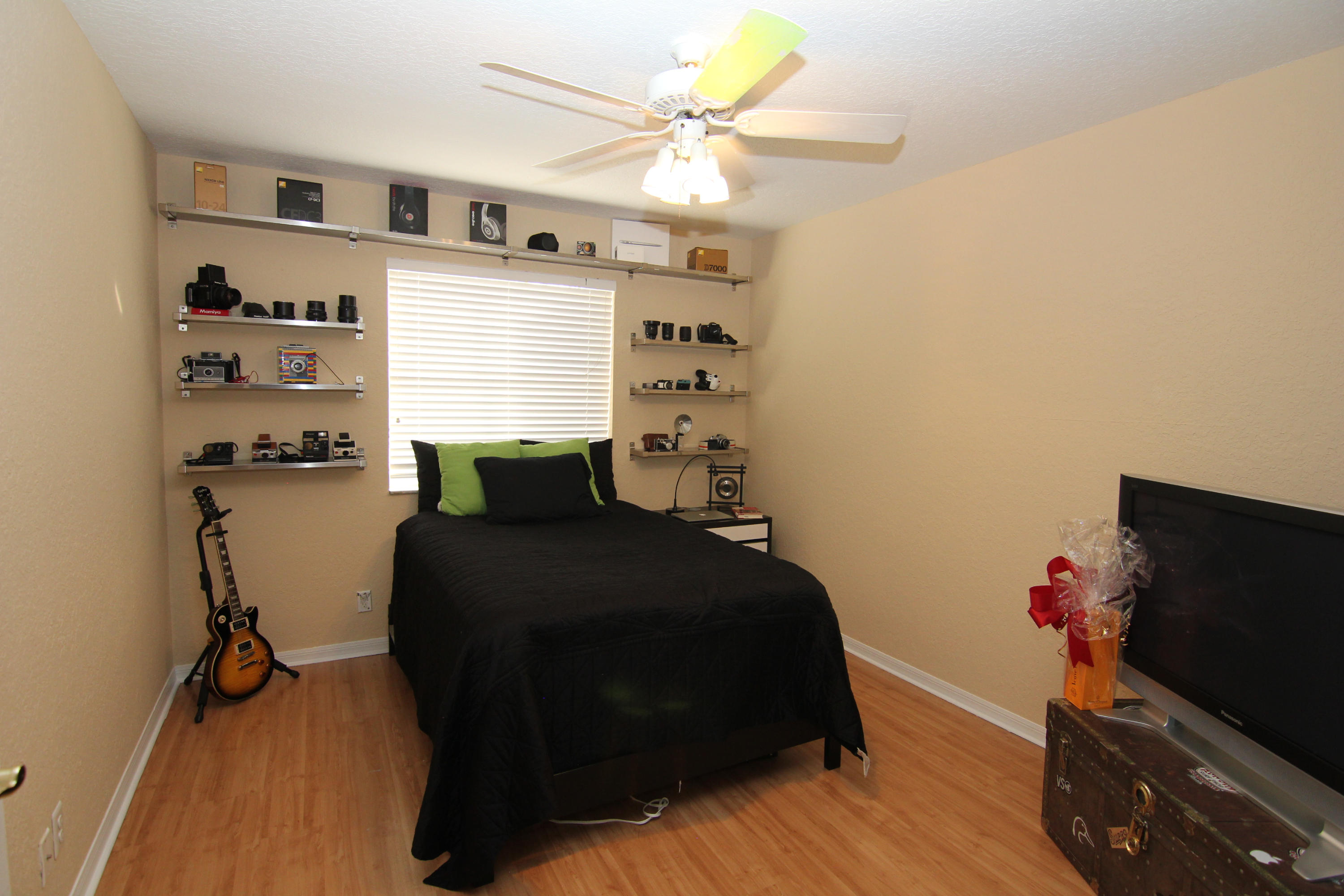 18567 Harbor Light Way Boca Raton, FL 33498 - Photo 23 of 31 2nd Floor Bedroom