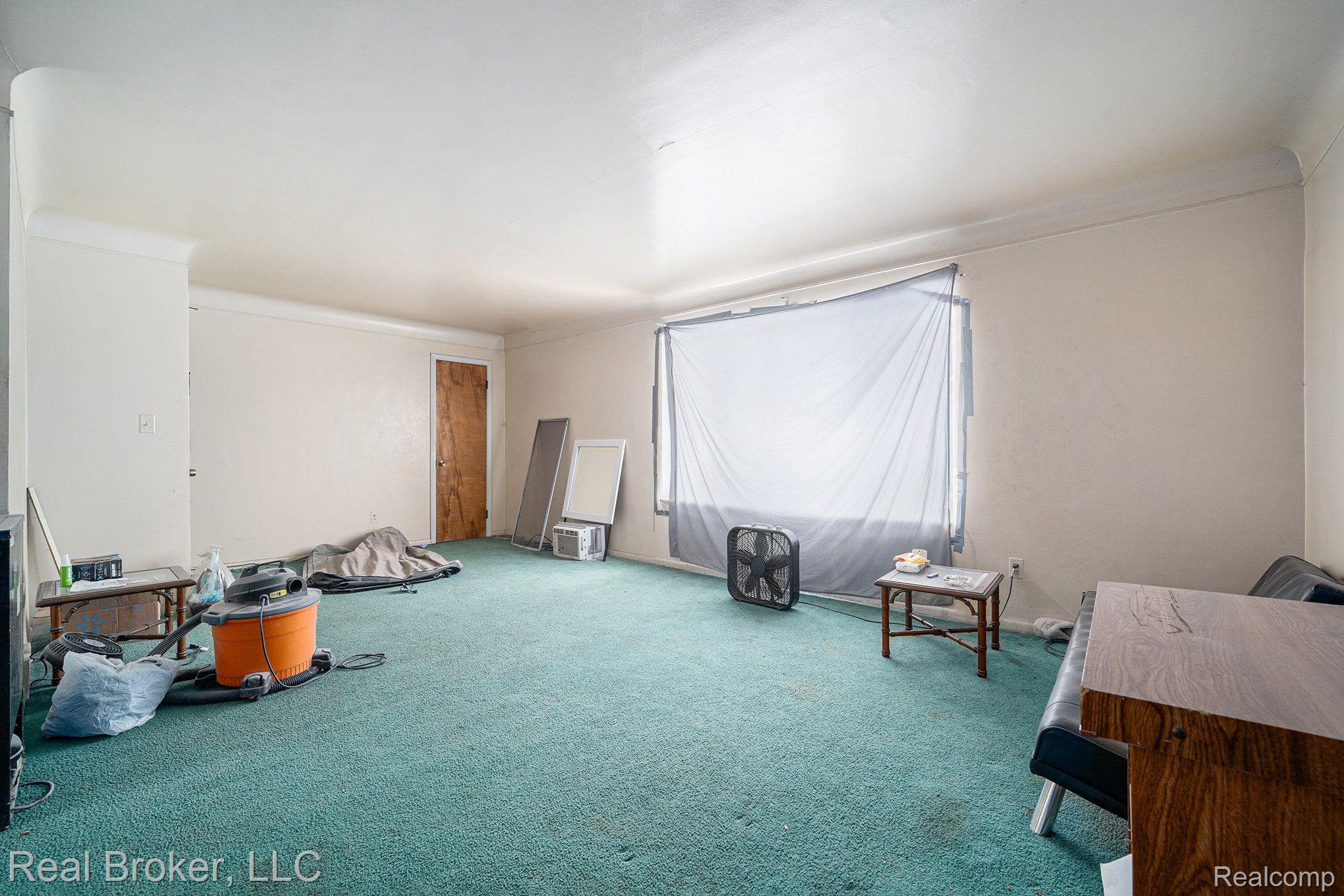 19946 Greenfield Road Detroit, MI 48235 - Photo 8 of 25 Gallery Image 8