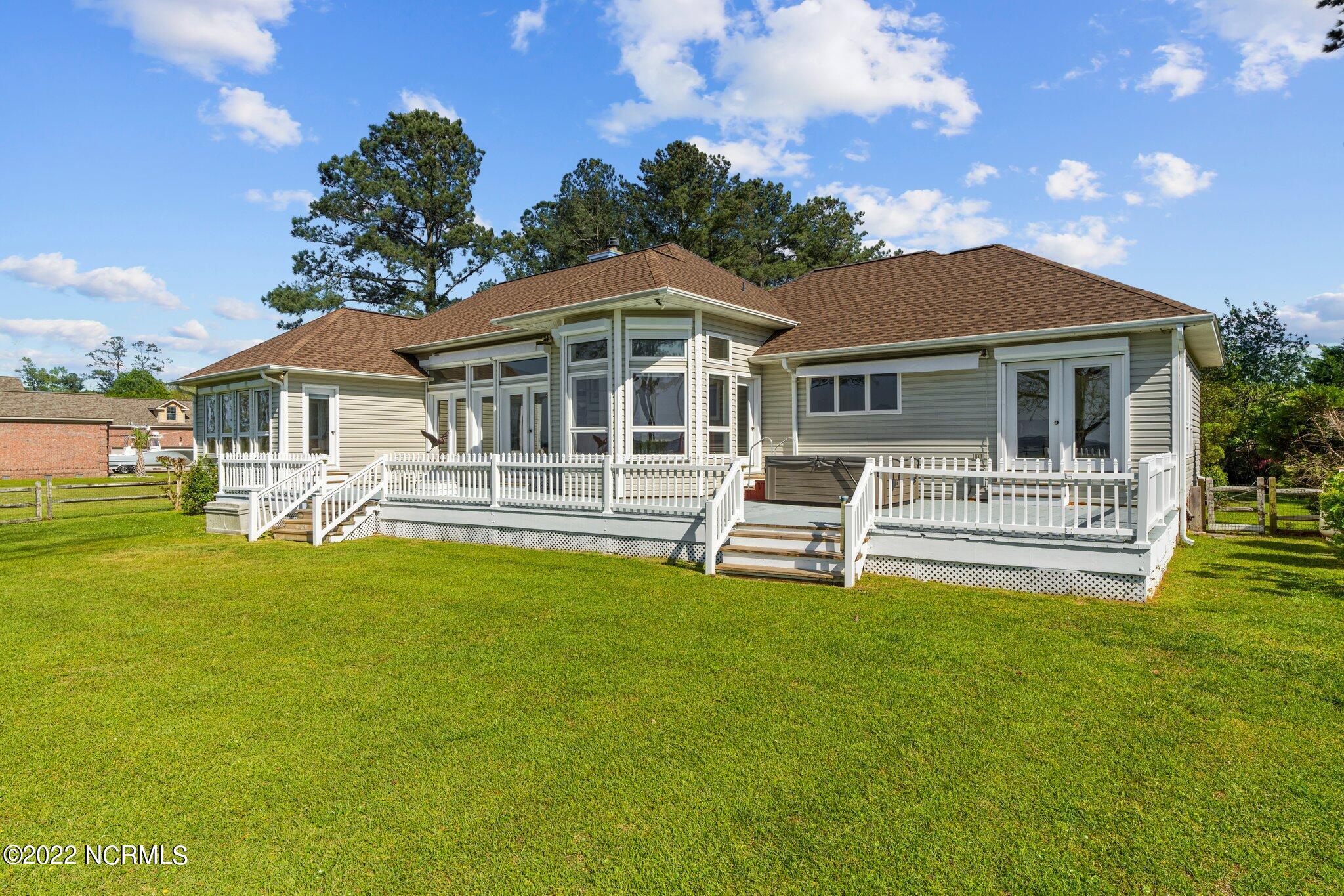 118 Moores Farm Road Havelock, NC 28532 - Photo 4 of 56 Back view