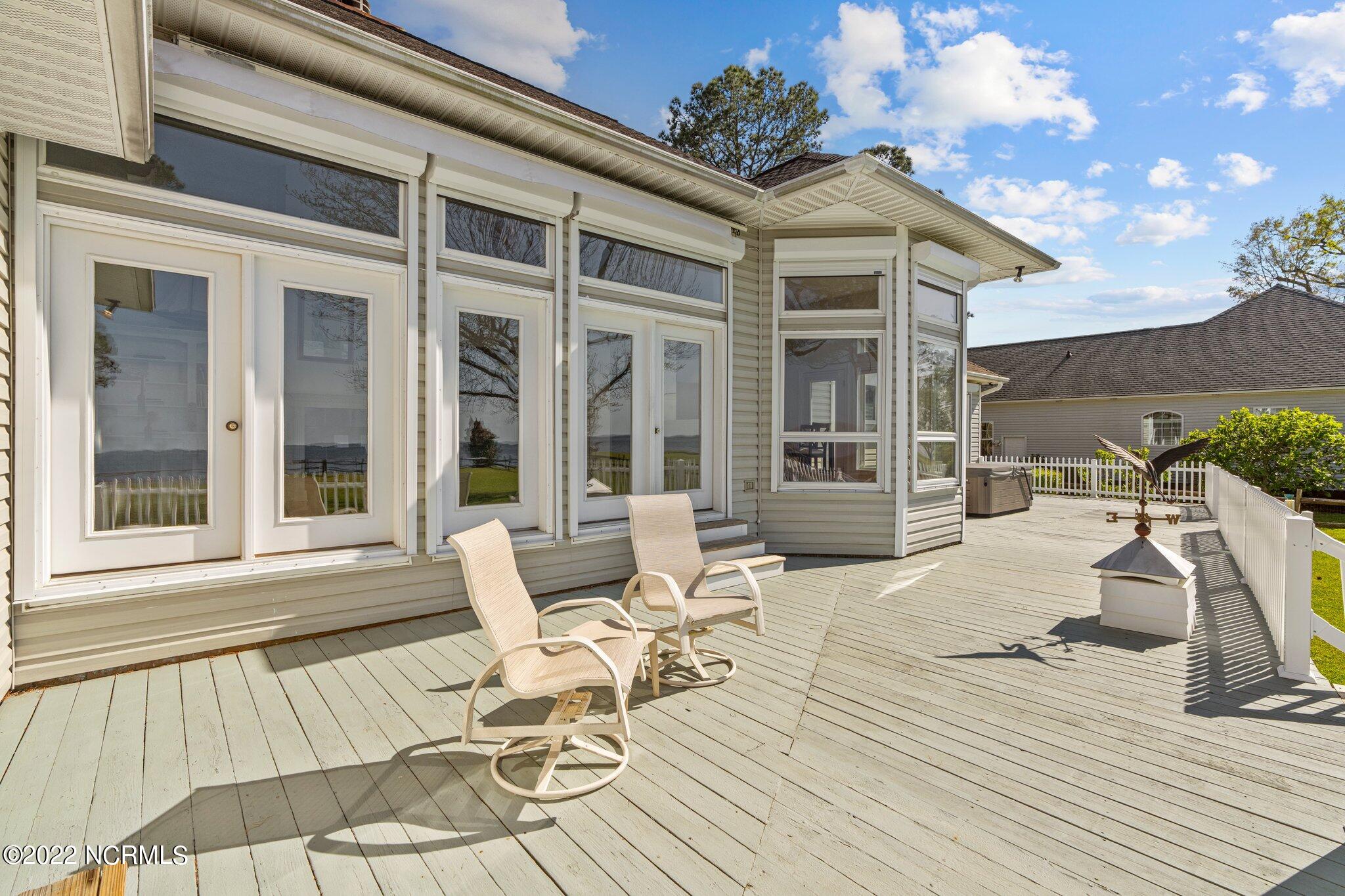 118 Moores Farm Road Havelock, NC 28532 - Photo 5 of 56 Huge deck