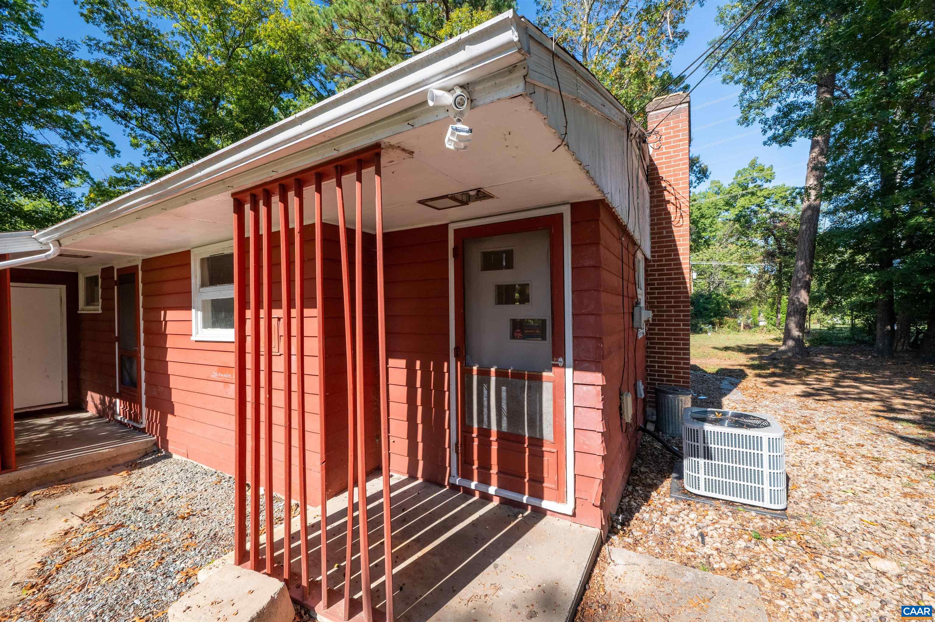 2302 Summit Road Charlottesville, VA 22901 - Photo 6 of 39 a front view of a house with balcony