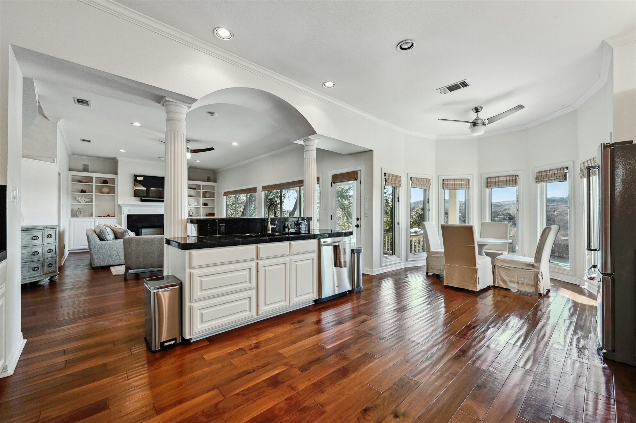 5606 Craggy Point Austin, TX 78731 - Photo 10 of 39