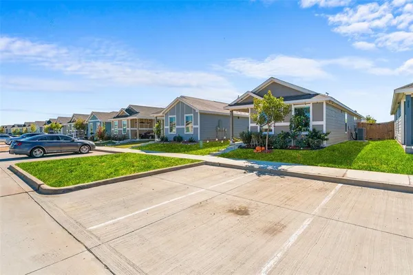 a view of outdoor space yard and green space