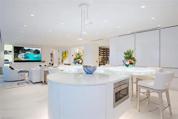 $9,850,000 | 8665 Bay Colony Drive, Unit 1202, Naples, FL 34108