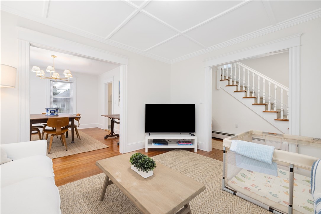 19 County Street Newport, RI 02840 - Photo 6 of 39