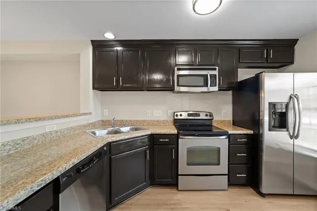 $1,650 | 668 Grasswren Way, Greensboro, NC 27409