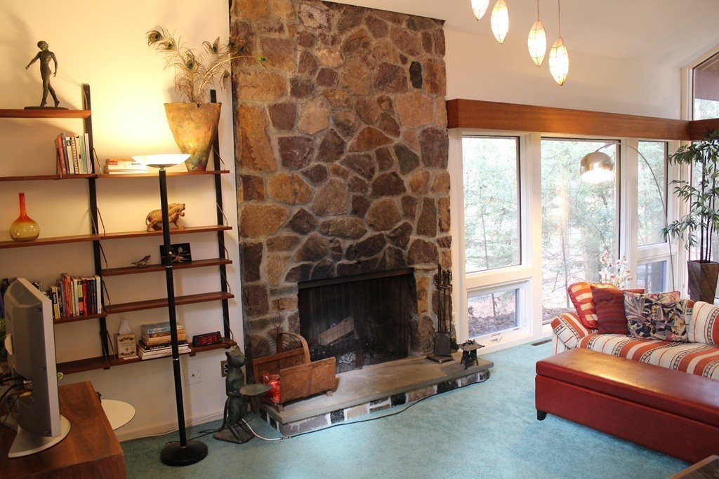 11 Flagg Road Acton, MA 01720 - Photo 3 of 16