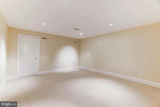 $10,000 | 8001 Greenwich Woods Drive, McLean, VA 22102