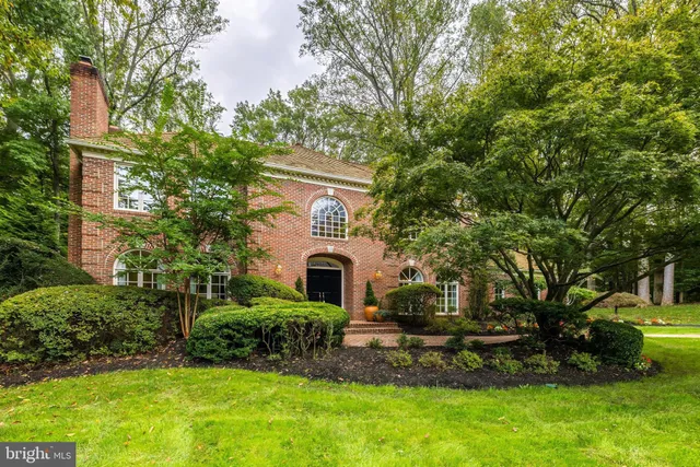$10,000 | 8001 Greenwich Woods Drive, McLean, VA 22102