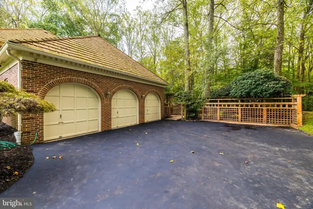 $10,000 | 8001 Greenwich Woods Drive, McLean, VA 22102