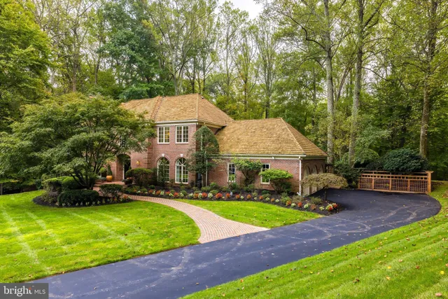 $10,000 | 8001 Greenwich Woods Drive, McLean, VA 22102