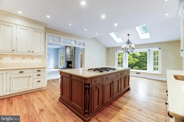 $10,000 | 8001 Greenwich Woods Drive, McLean, VA 22102