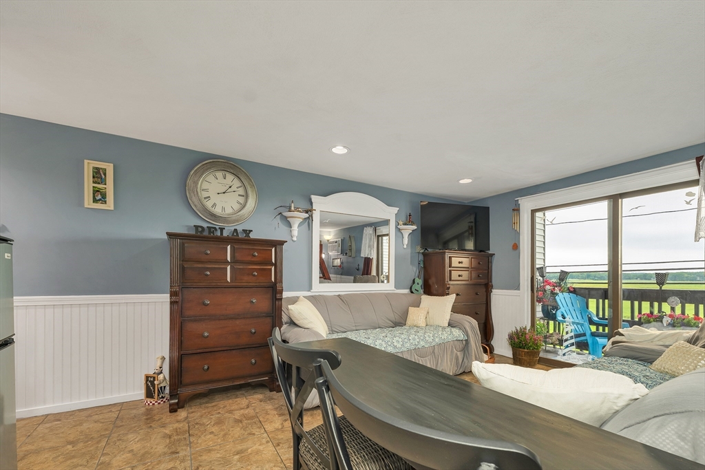 415 Ocean Boulevard, Unit 1E Hampton, NH 03842 - Photo 12 of 20