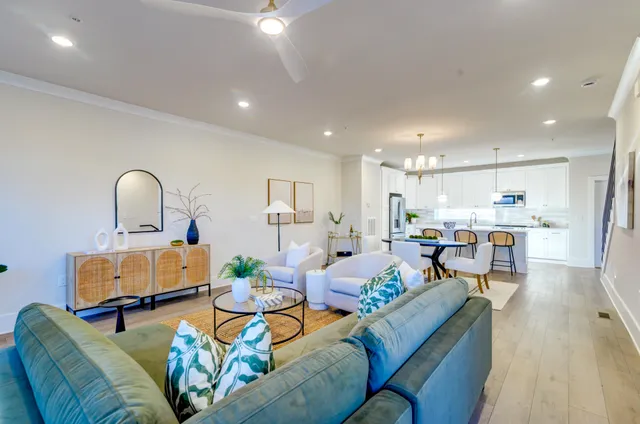 $650,000 | 1150 Valdosta Street, Unit 403, North Charleston, SC 29405