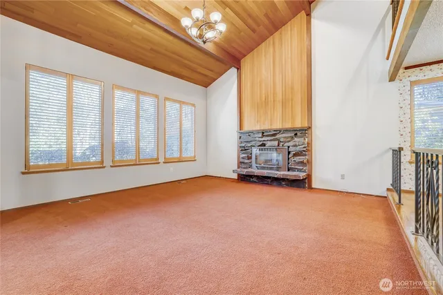 $950,000 | 4223 Northeast 205th Street, Lake Forest Park, WA 98155