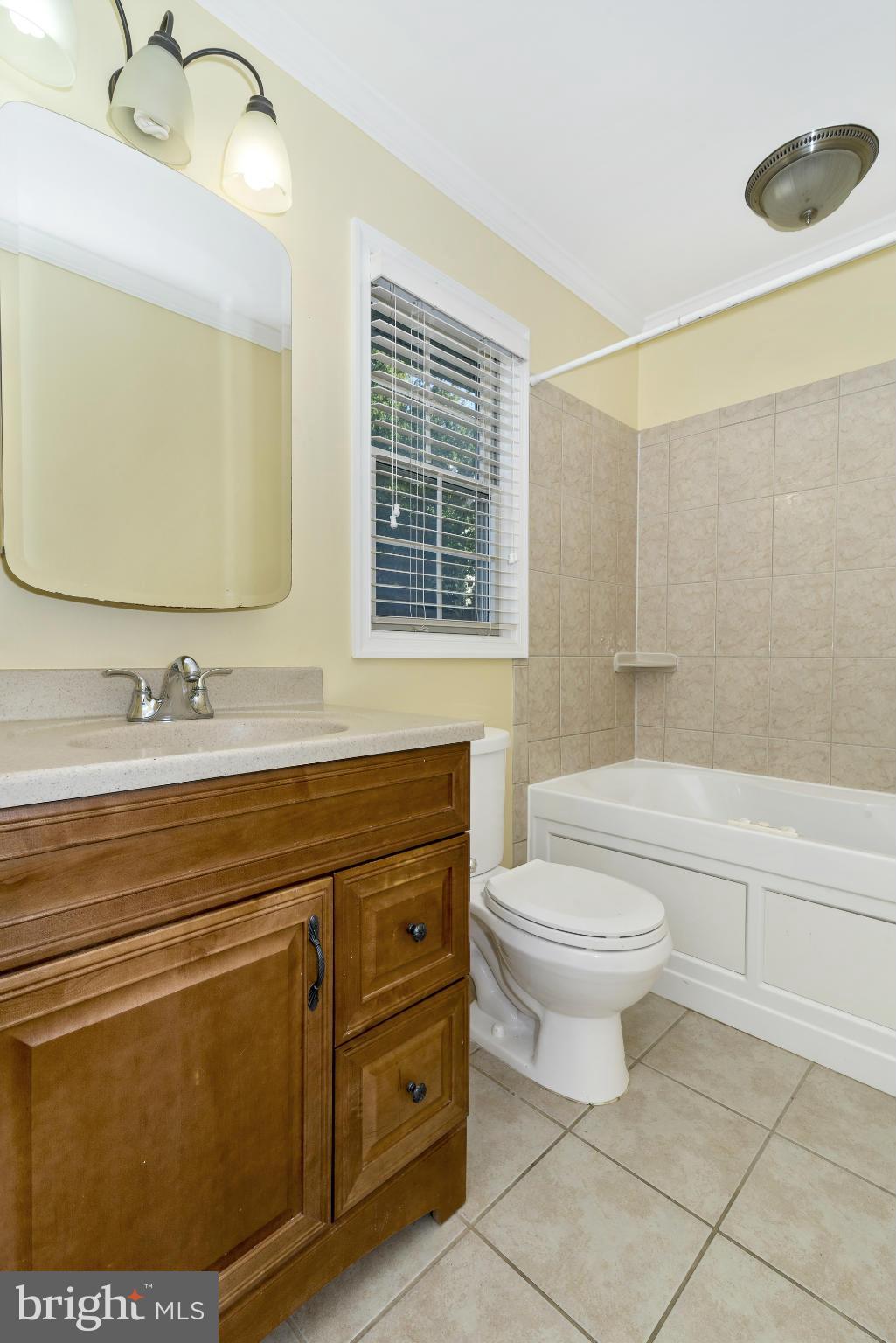 6587 Hemlock Point Road New Market, MD 21774 - Photo 16 of 30 Master bathroom