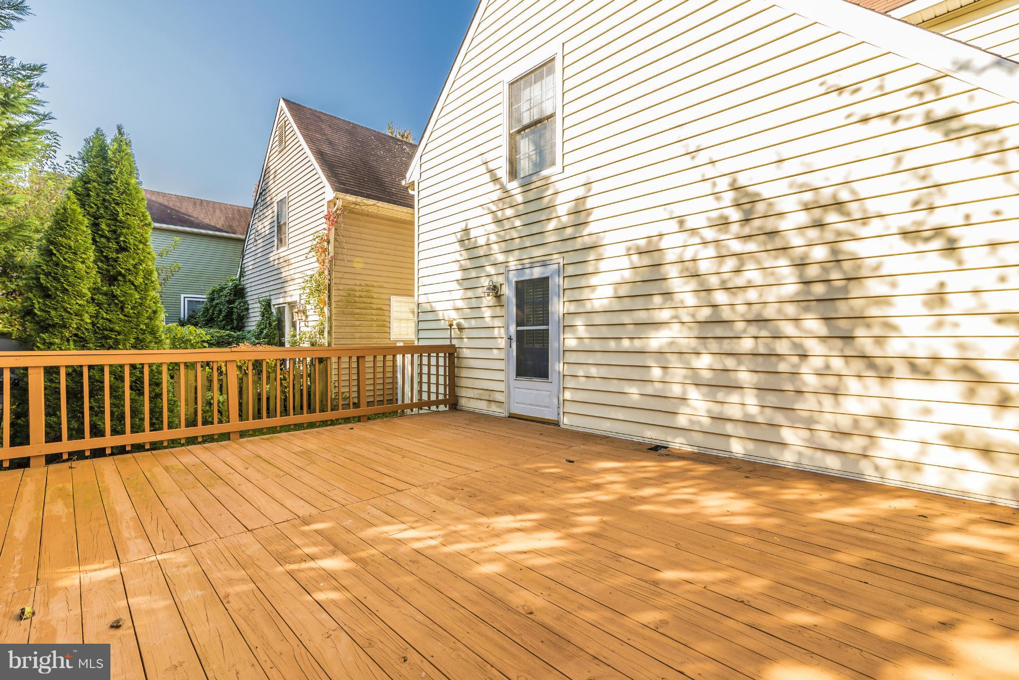 6587 Hemlock Point Road New Market, MD 21774 - Photo 27 of 30 Great deck for cookouts and relaxing
