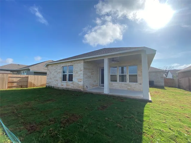 $2,500 | 110 Joseph Hawkins Lane, Bastrop, TX 78602