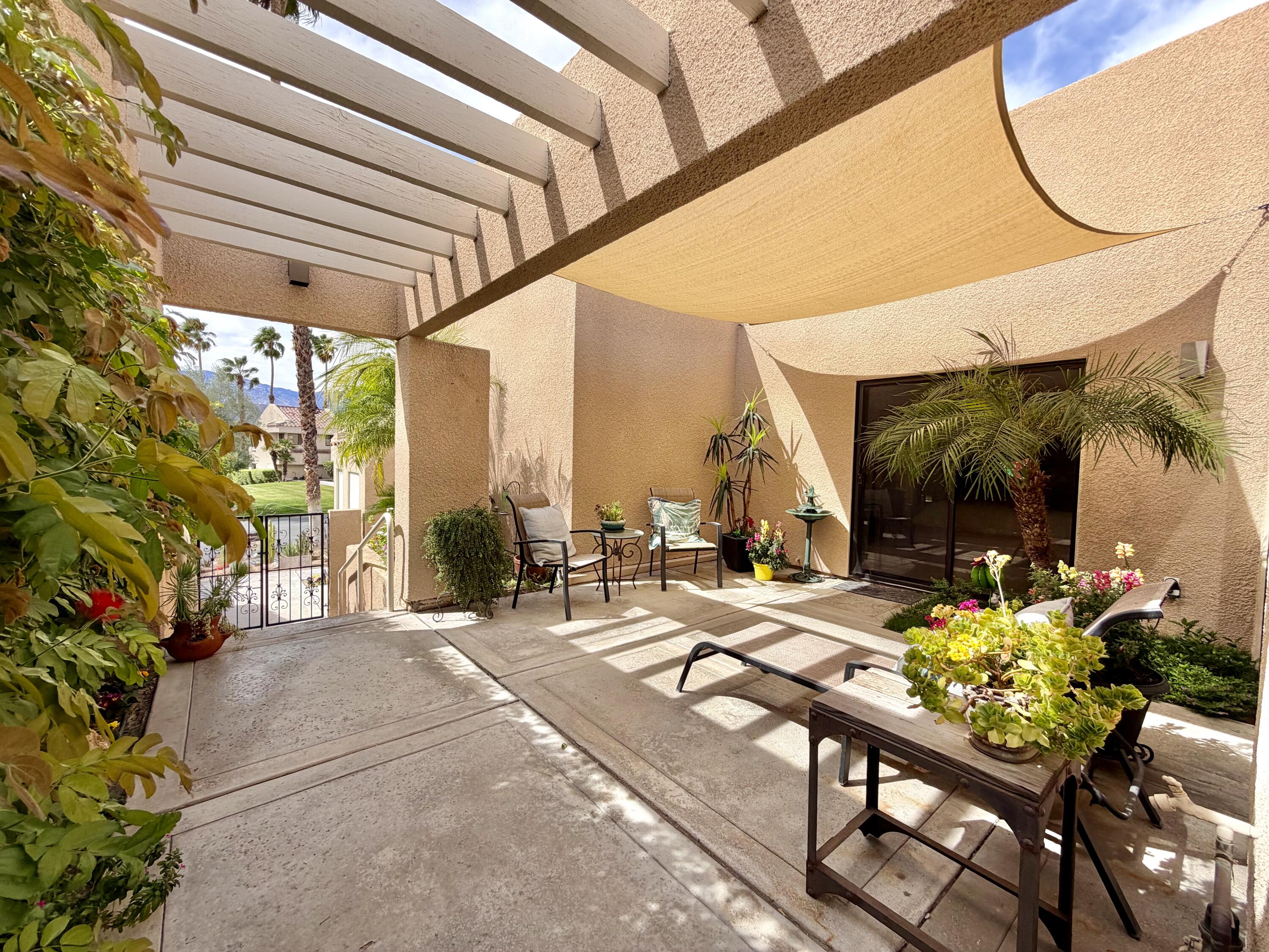 33 Mission Court Rancho Mirage, CA 92270 - Photo 5 of 29 FullSizeRender-28