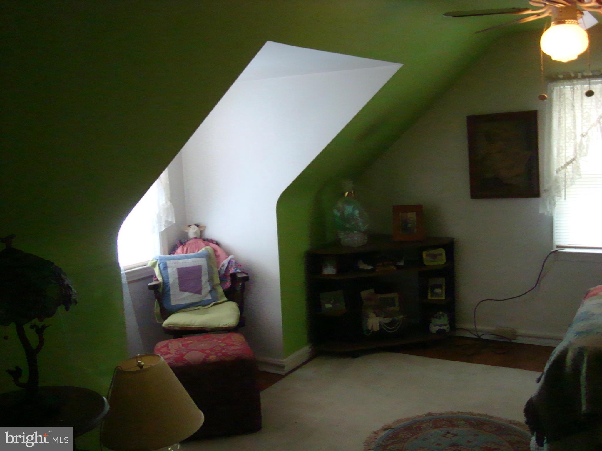 206 Holy Cross Road Baltimore, MD 21225 - Photo 9 of 12 Bedroom