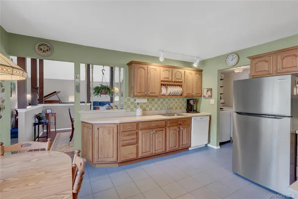 $649,999 | 1369 Sycamore Avenue, Bohemia, NY 11716