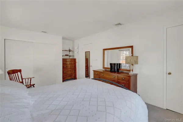 $649,999 | 1369 Sycamore Avenue, Bohemia, NY 11716
