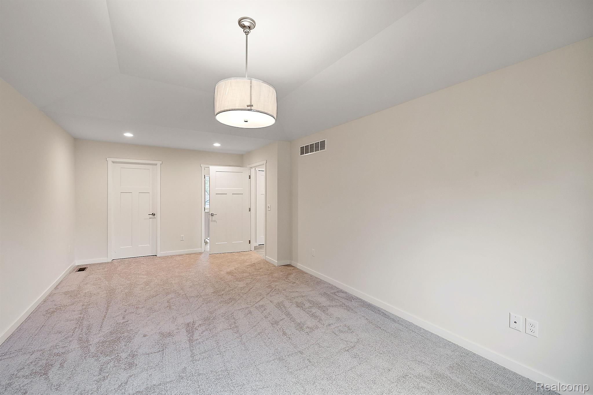2825 Walsh Drive Rochester, MI 48309 - Photo 27 of 38 Gallery Image 27