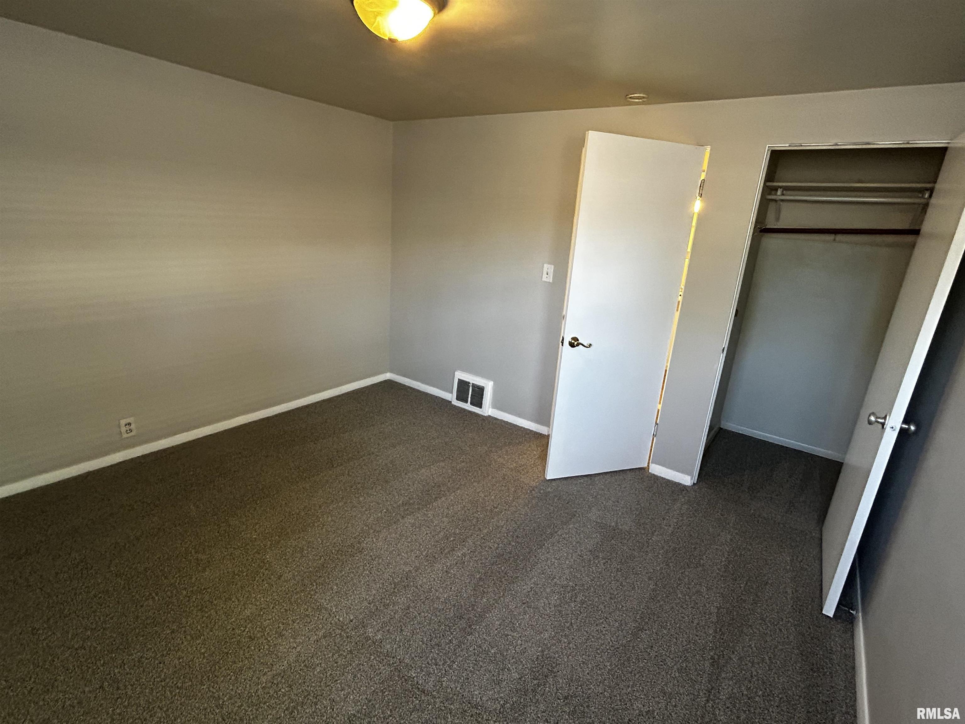 715 West Ridge Road, Unit 1 Peoria, IL 61614 - Photo 7 of 9